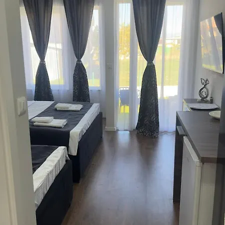 Don Guest house *